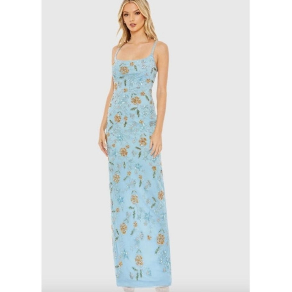 MAC DUGGAL Dress Size 10 Evening Gown Sequin Beaded Light Blue Sheath Like New